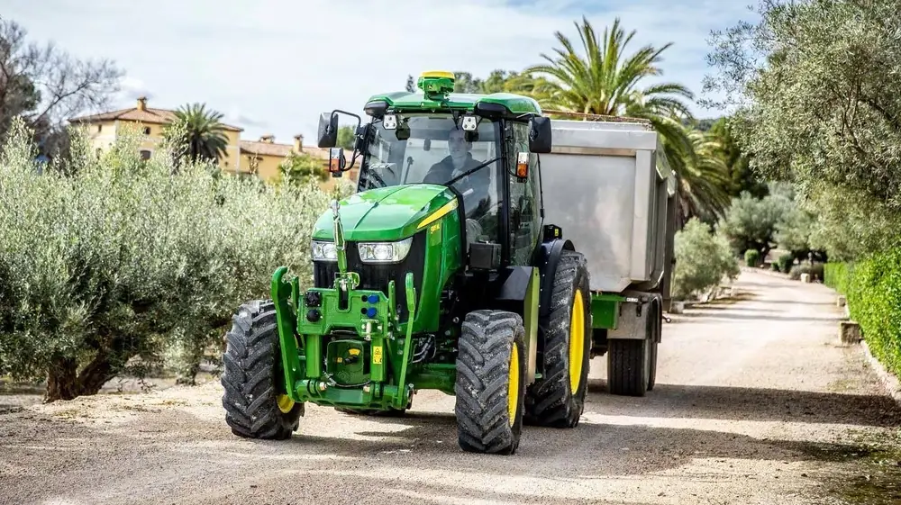 John Deere 5105ML thumbnail 4