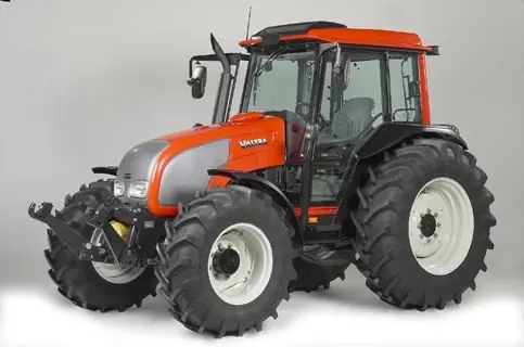 Valtra A82
