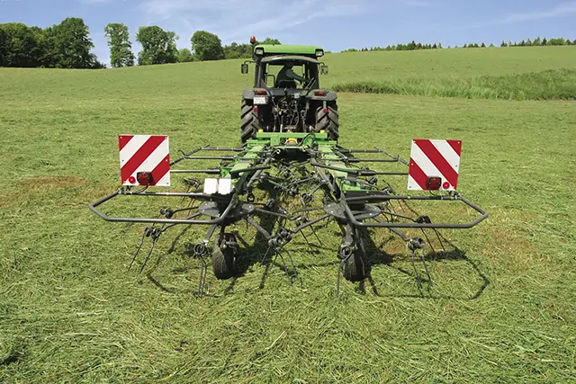 DEUTZ-FAHR CoM 7622