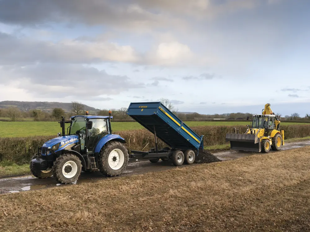 New Holland B110C TC thumbnail 2