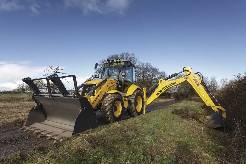 New Holland B110C TC thumbnail 8