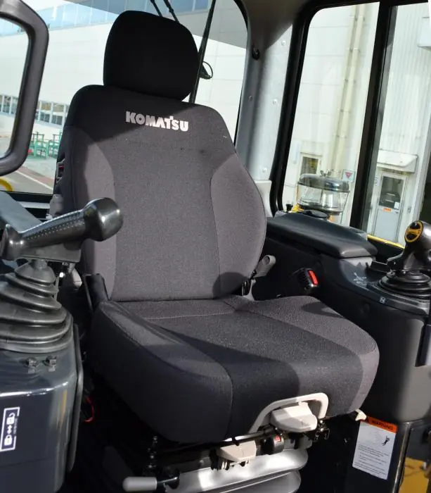 Komatsu D85EX-18E0 thumbnail 4