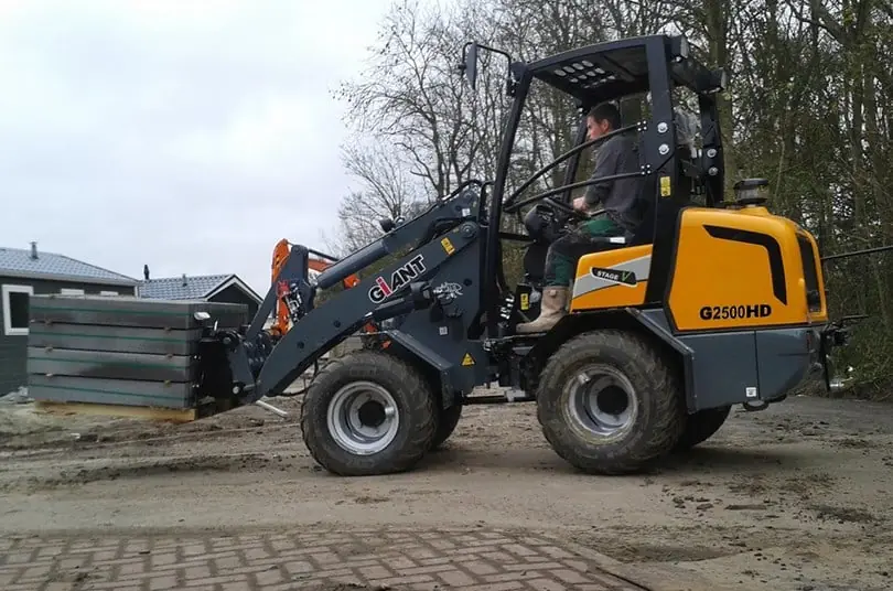 Giant G2500HD