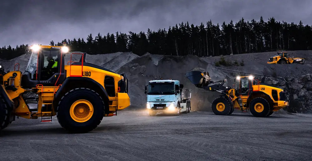 Volvo L180 thumbnail 3