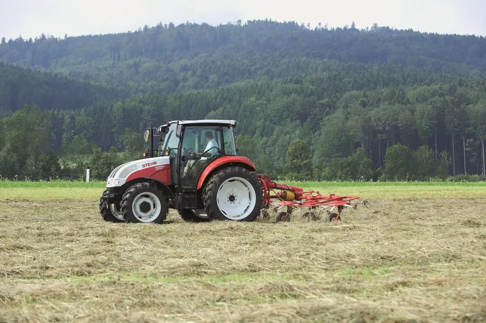 Steyr 4065 Kompakt S Komfort thumbnail 2