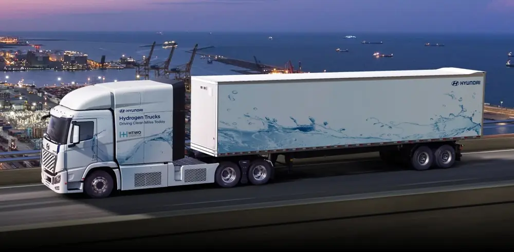 Hyundai Commercial Vehicles XCIENT Fuel Cell Tractor