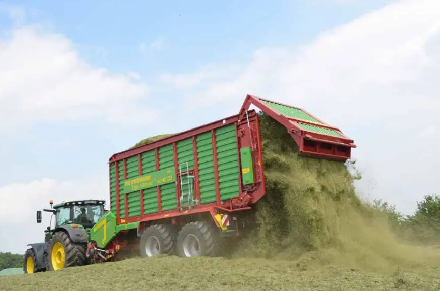 Strautmann Giga-Vitesse CFS 4402 DO