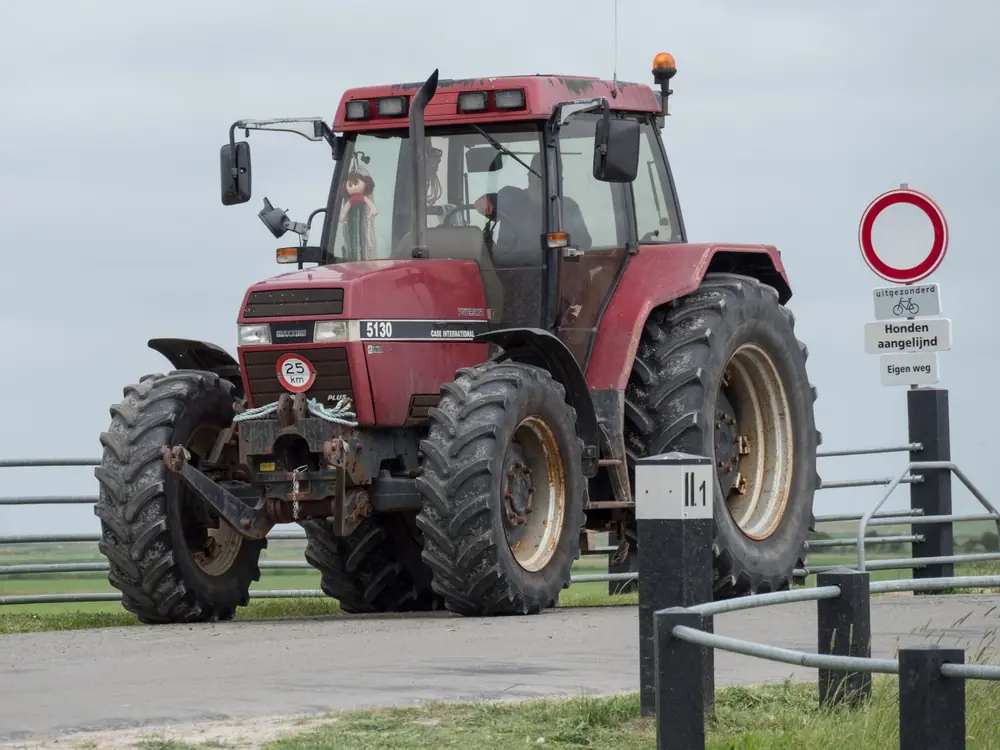 Case IH 5130 Maxxum Plus