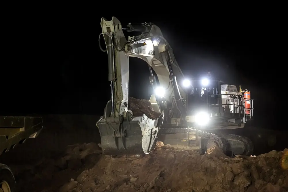 Liebherr R 9100 B thumbnail 3