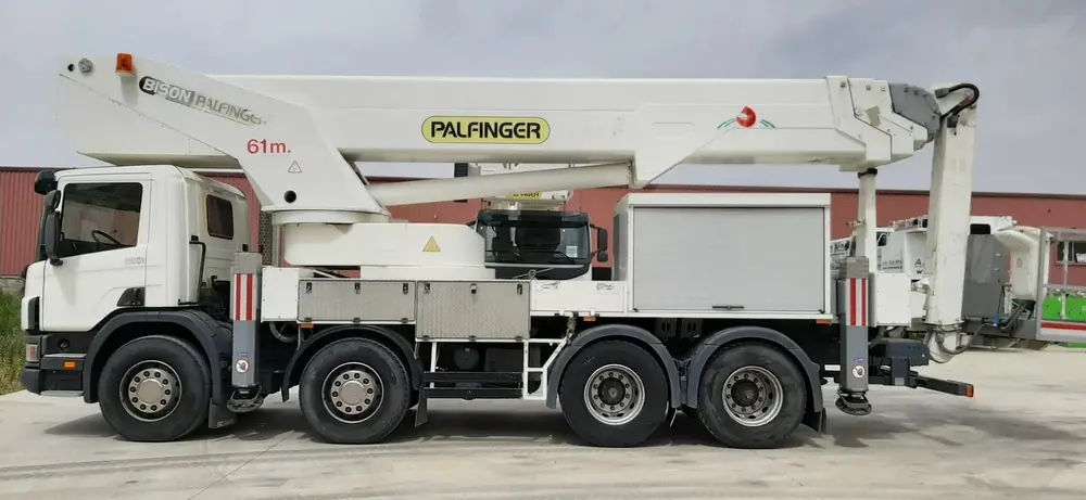 Bison-Palfinger TKA 61 KS