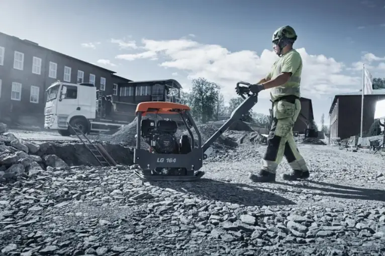 Husqvarna LG 164 thumbnail 2