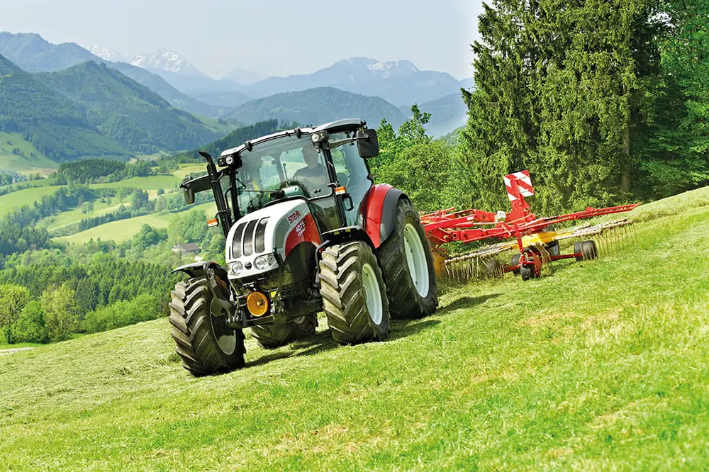 Steyr 4085 Kompakt thumbnail 3
