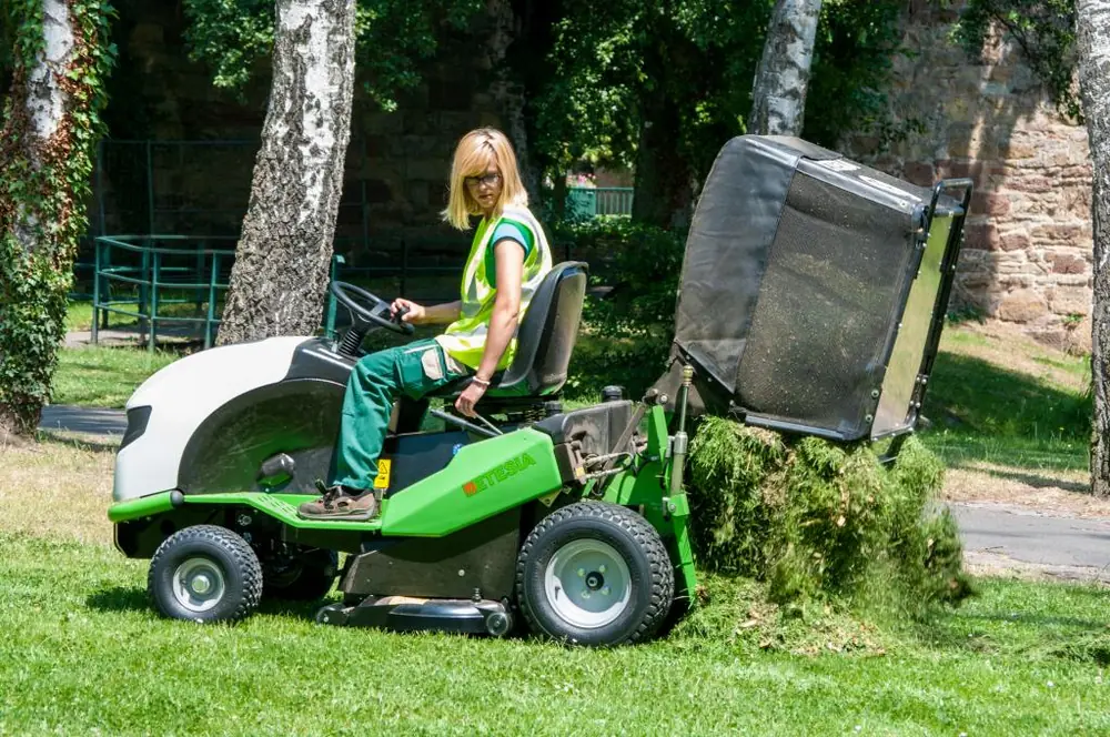 Etesia HYDRO 100 III thumbnail 3