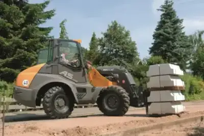 Mecalac AS700