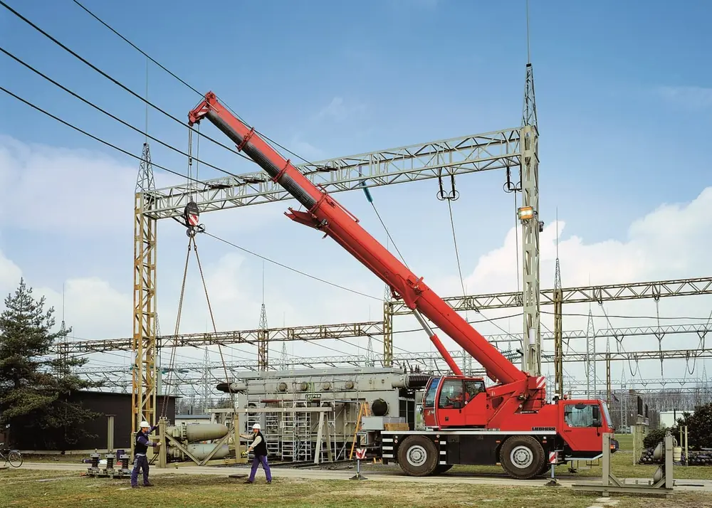 Liebherr LTM 1040-2.1 thumbnail 3