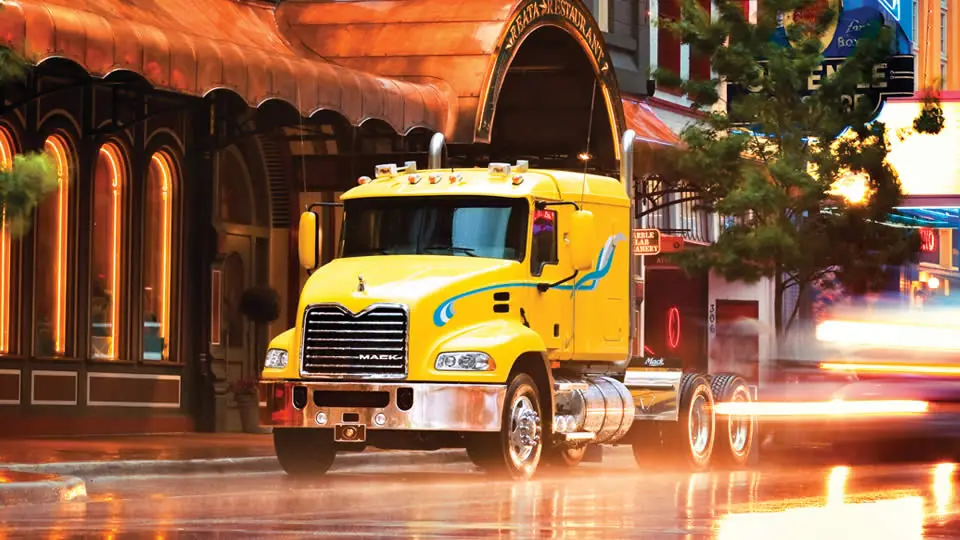 Mack PINNACLE CA68 Conventional CXU602 MP8 4x2 thumbnail 7