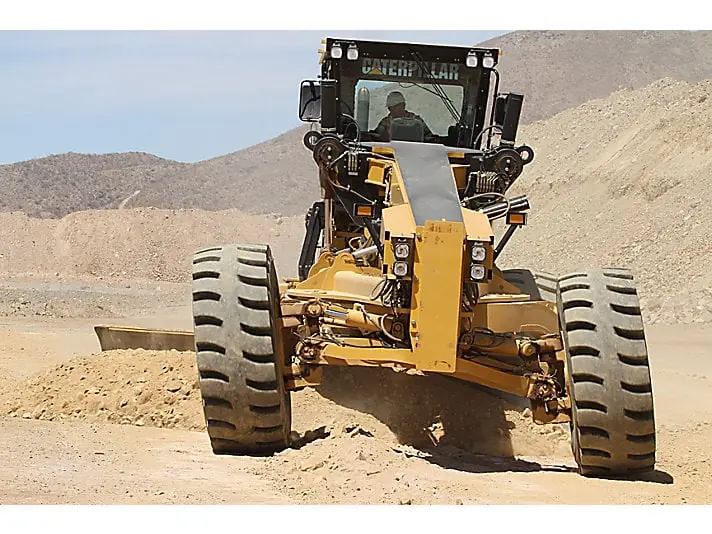 Caterpillar 24M thumbnail 4