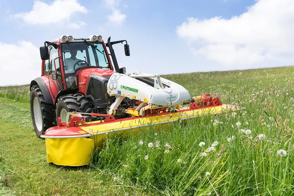Pöttinger NovaCat 351 Alpha Motion Master