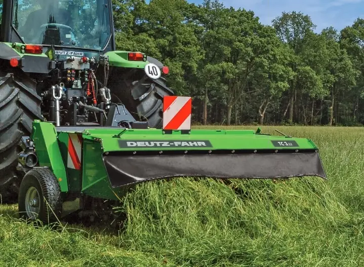 DEUTZ-FAHR TC 3.32