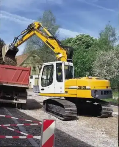 Liebherr R 313 Litronic