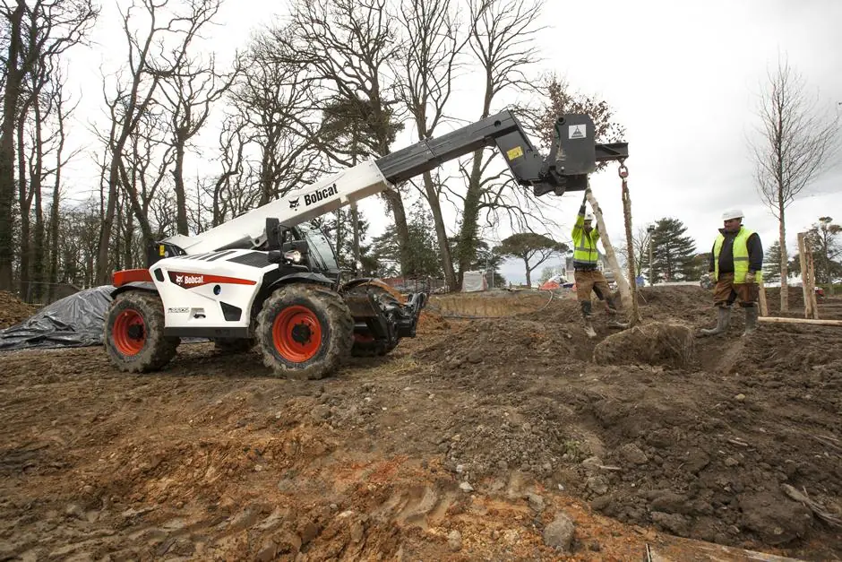 Bobcat T36.120SL 75 IV thumbnail 2