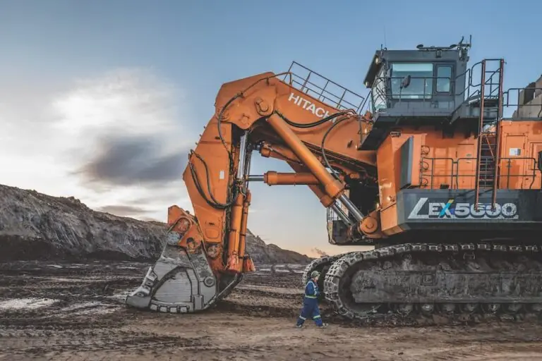 Hitachi EX5600-7B