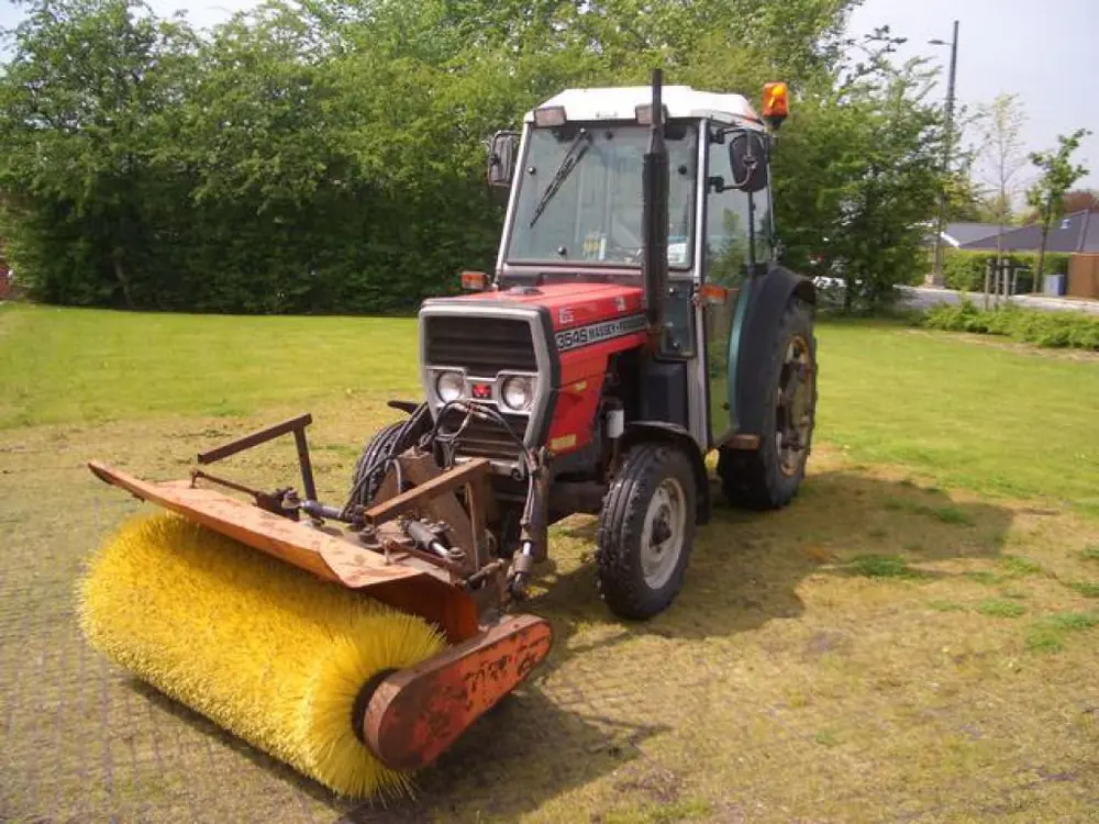 Massey Ferguson MF 354 V Plattform