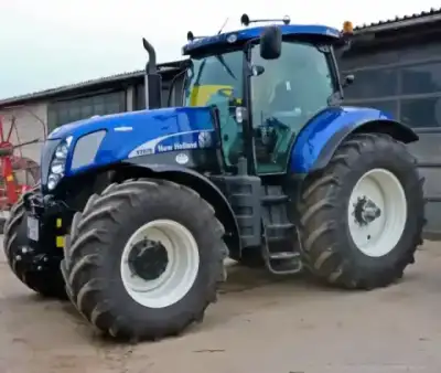 New Holland T7070