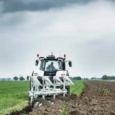 Valtra S374 SmartTouch thumbnail 2
