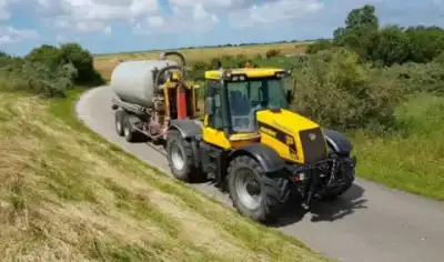 JCB Fastrac 3185-65 A