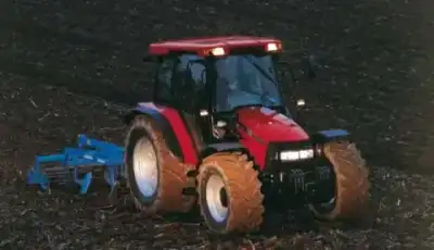 Case IH JXU 75 Basis