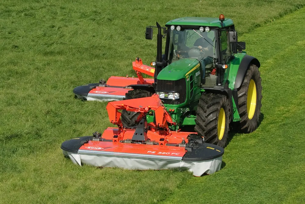 Kuhn PZ 320 FC