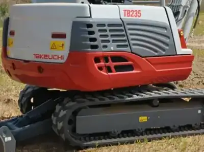 Takeuchi TB 235