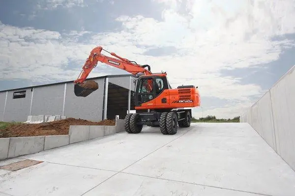 Doosan DX140W-3 thumbnail 2