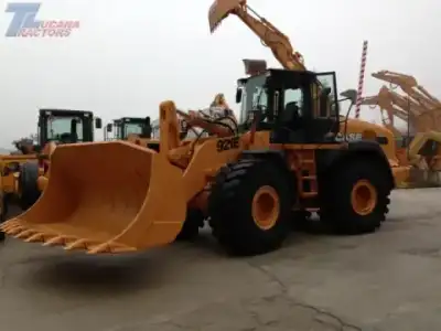 Case 921 E thumbnail 3