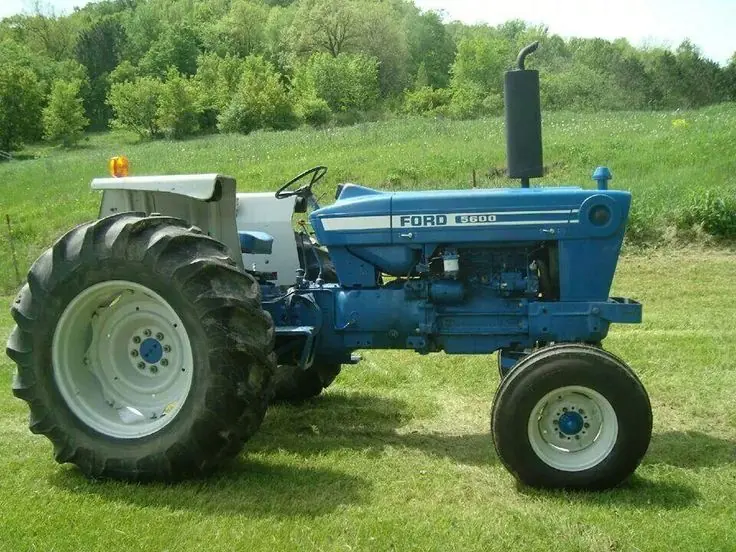 Ford-NH 5600
