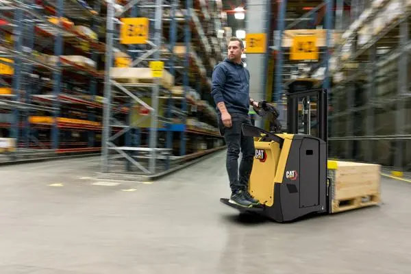 Caterpillar NPF20N3DR thumbnail 2