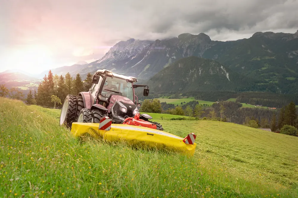Pöttinger NovaCat F 3100 Alpin thumbnail 3
