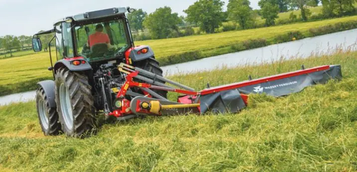 Massey Ferguson DM357
