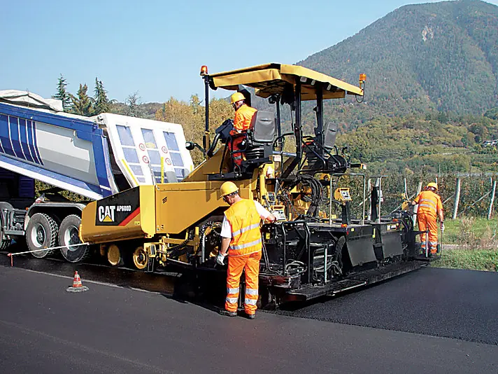 Caterpillar AP600D thumbnail 4