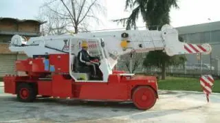 Valla 900 E