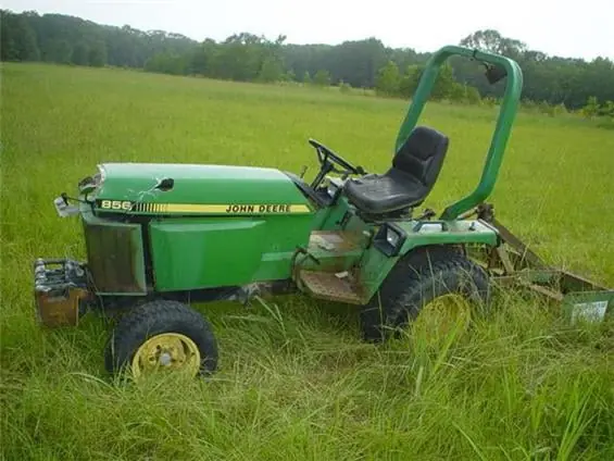 John Deere 856