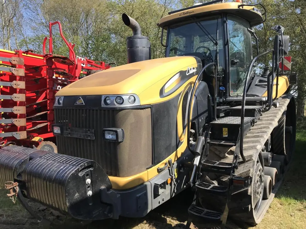 Challenger MT865E