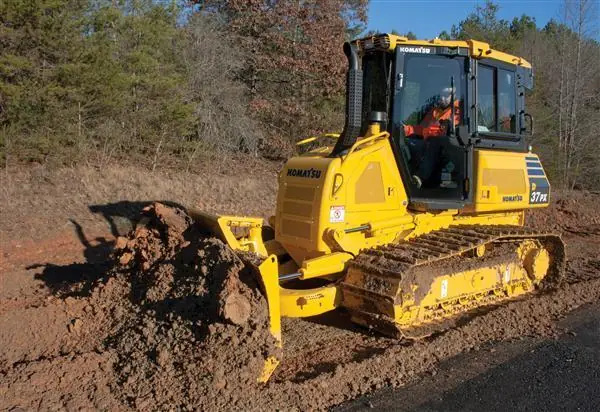 Komatsu D37PX-23 thumbnail 3
