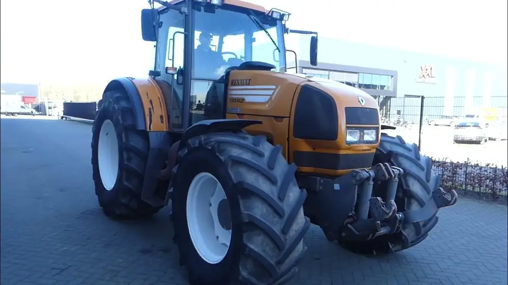 Renault Ares 735 RZ IC
