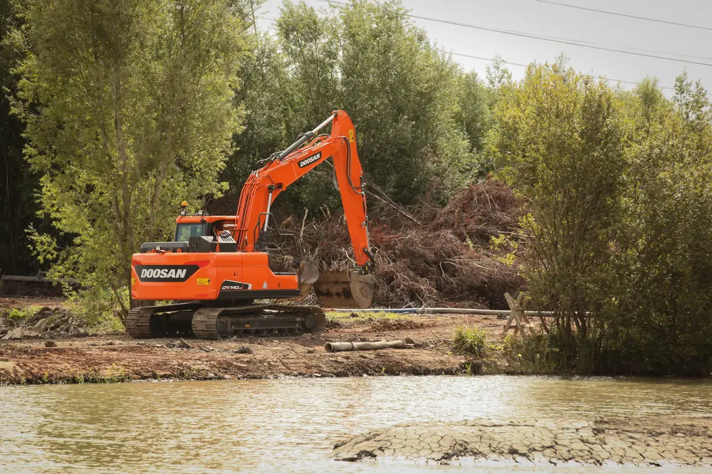 Doosan DX140LC-5