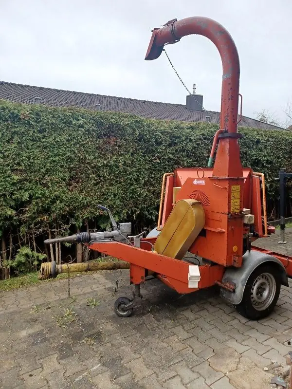 Dücker HE 760