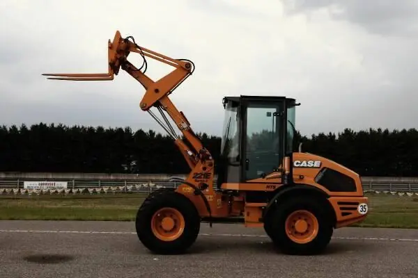 Case 221 E S-3