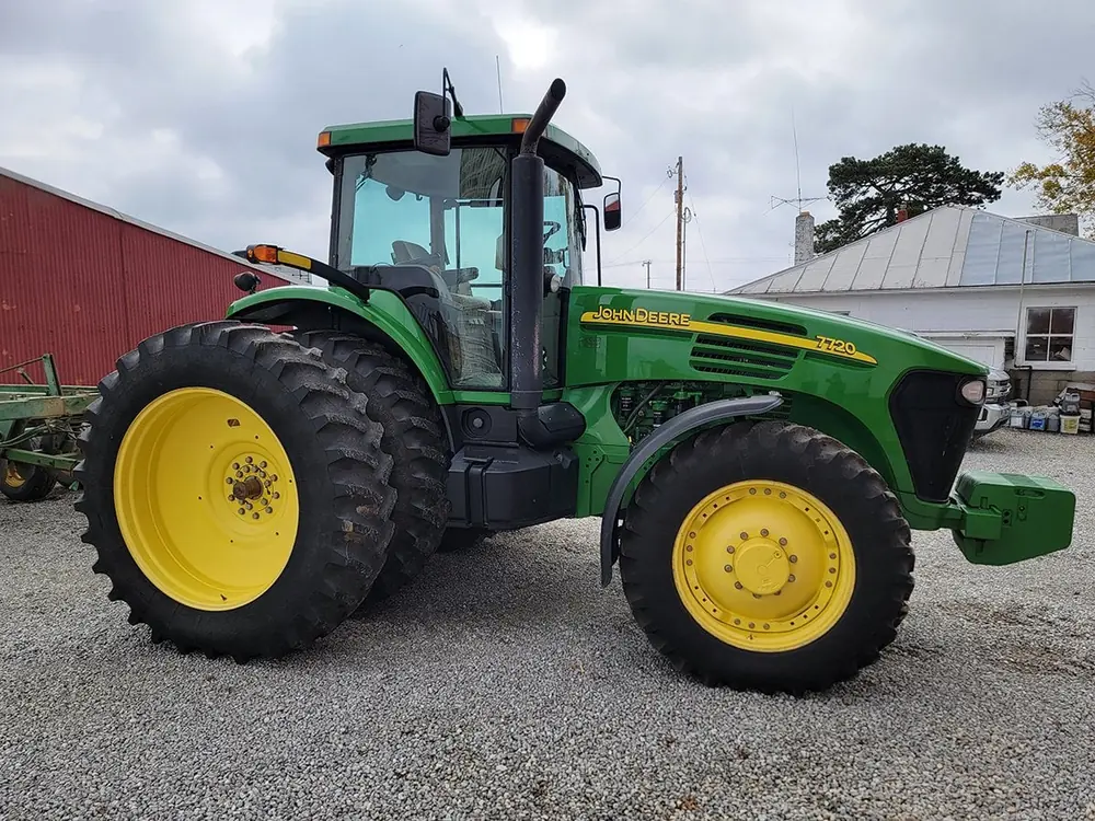 John Deere 7720
