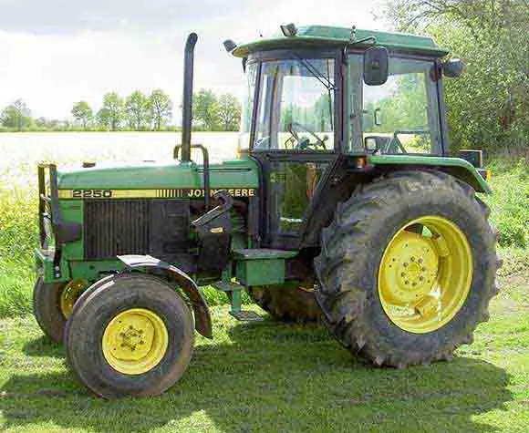 John Deere 2250
